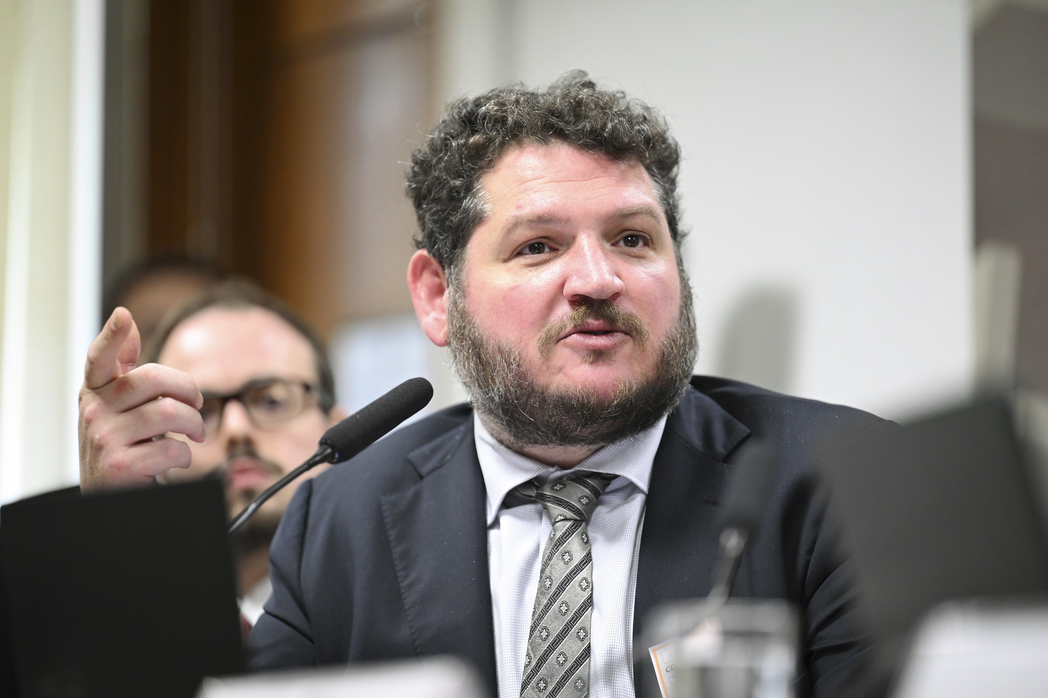 STF recebe inquérito que apura suposta perseguição de Tanure, investigado no caso Master, a investidor