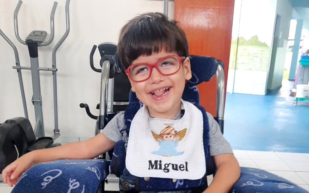 Família faz campanha para arrecadar R$120 mil para cirurgia de Miguel, de 4 anos; saiba como ajudar — Foto: Arquivo pessoal