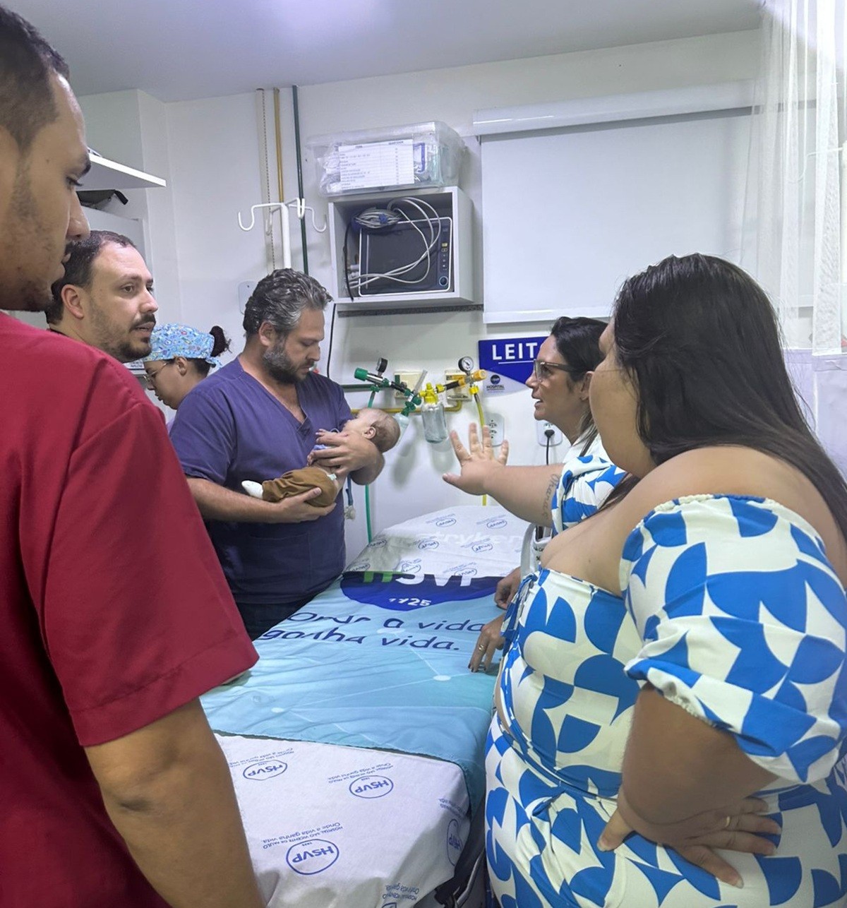 Policiais militares ajudam a salvar bebê de 4 meses engasgado em Bom Jesus do Itabapoana