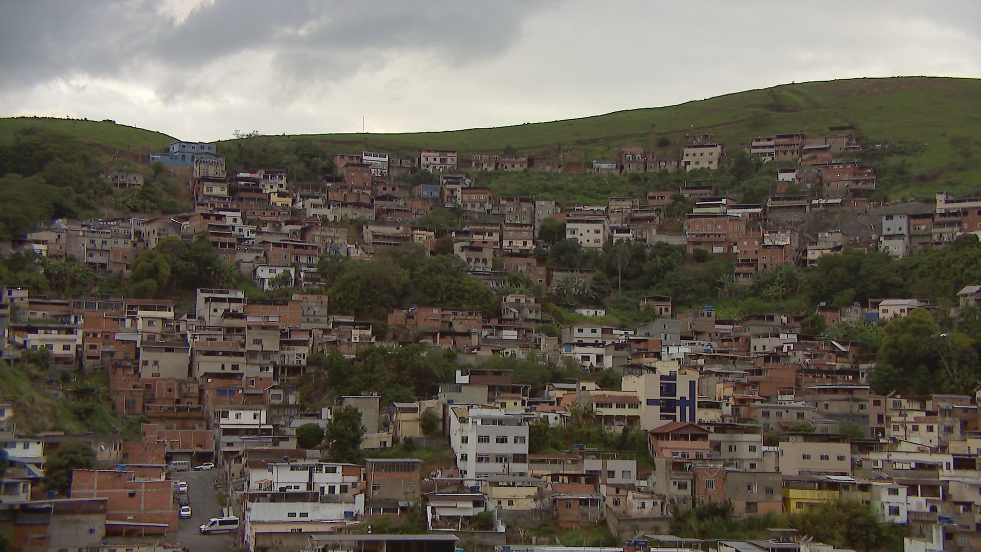 Mais de 16 mil pessoas moram em favelas e comunidades urbanas em Juiz de Fora, aponta IBGE