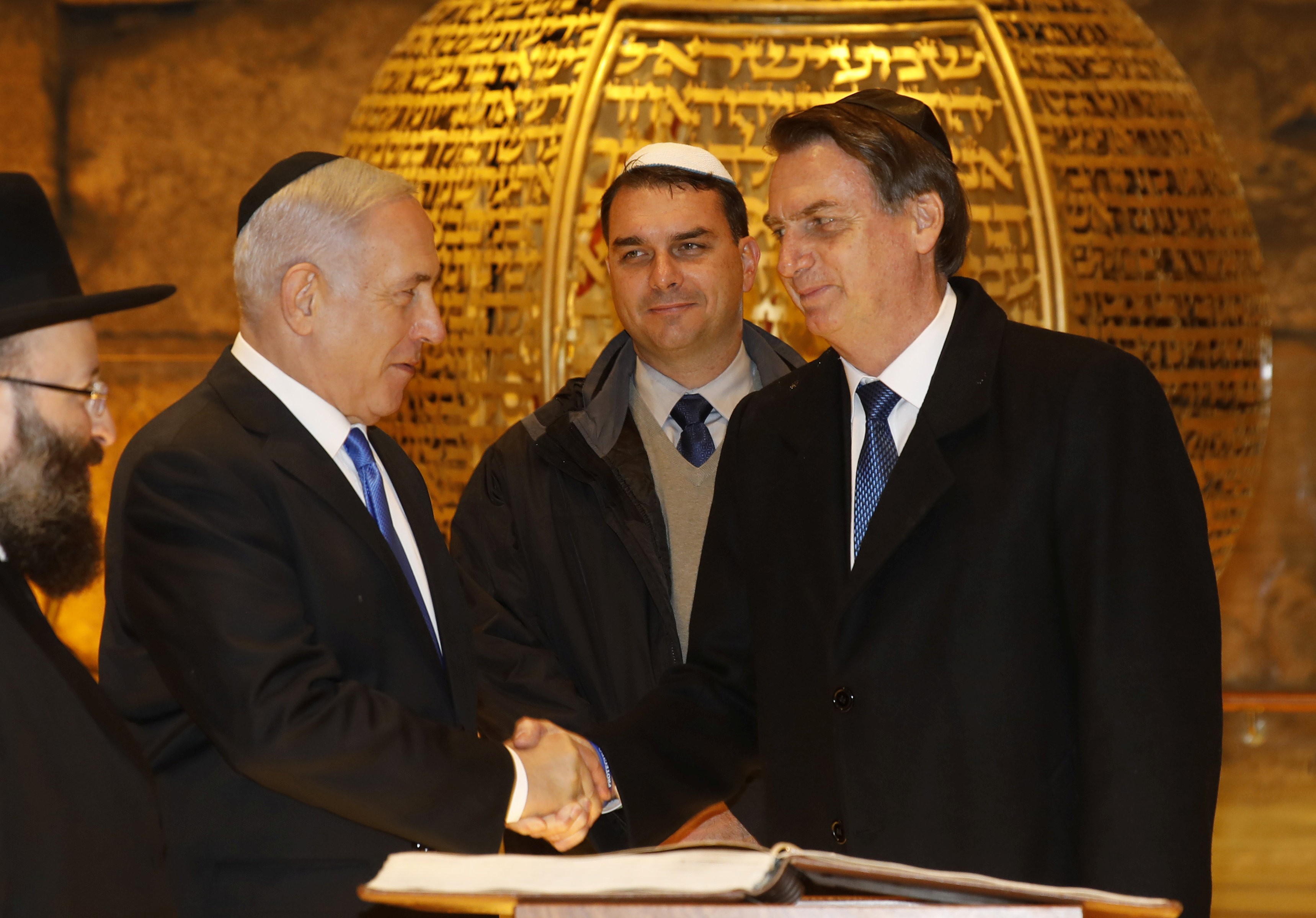 Netanyahu convidou Bolsonaro para ir a Israel uma semana após declarar Lula 'persona non grata'