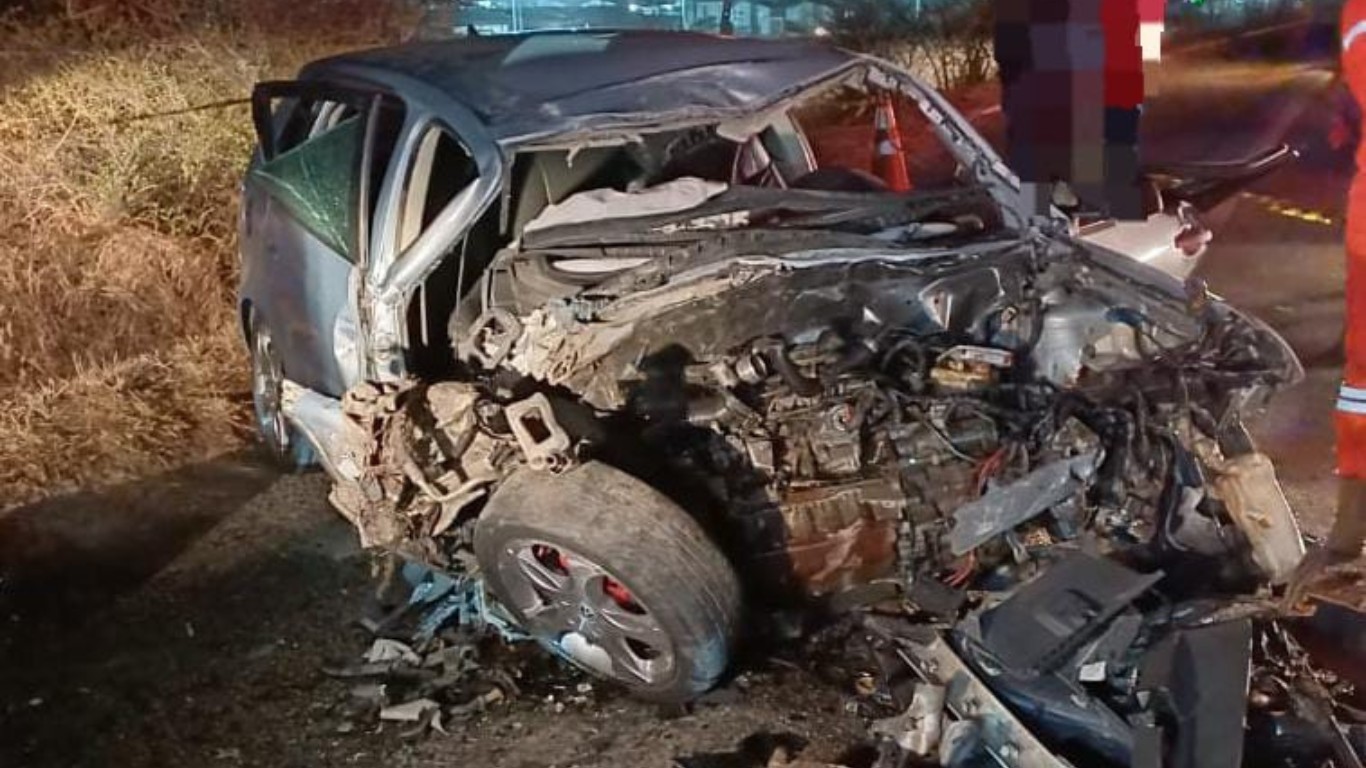 Três homens morrem em grave acidente na BR-232, em Belo Jardim