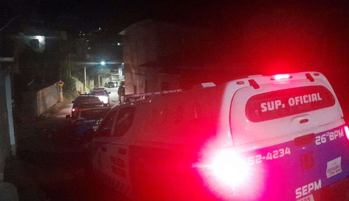 PM dispersa baile funk irregular na comunidade do Alemão, em Petrópolis