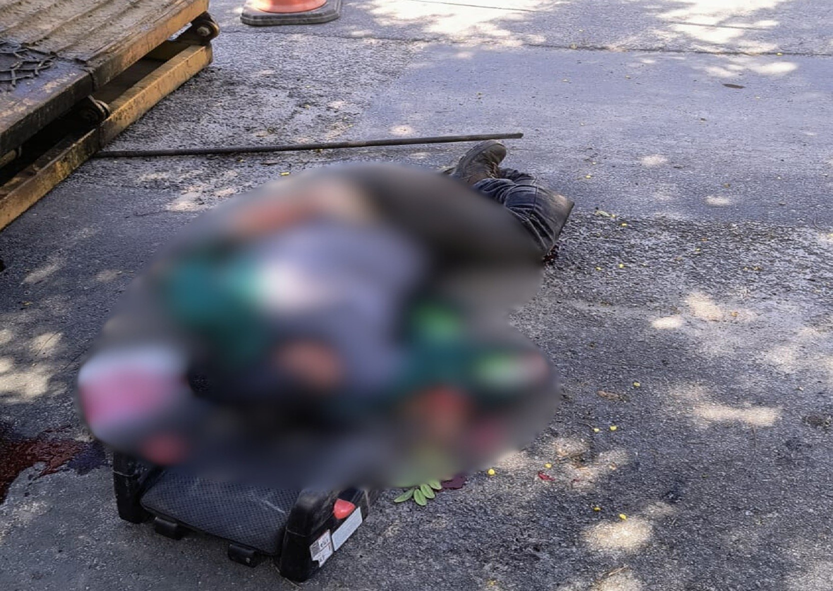 Trabalhador tem braço e pernas amputadas após ser esmagado por rampa de caminhão