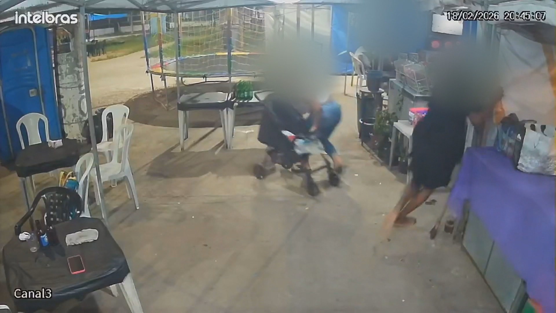 Menina de 9 anos baleada em ataque no Estácio está em estado grave; um morreu e outros dois ficaram feridos