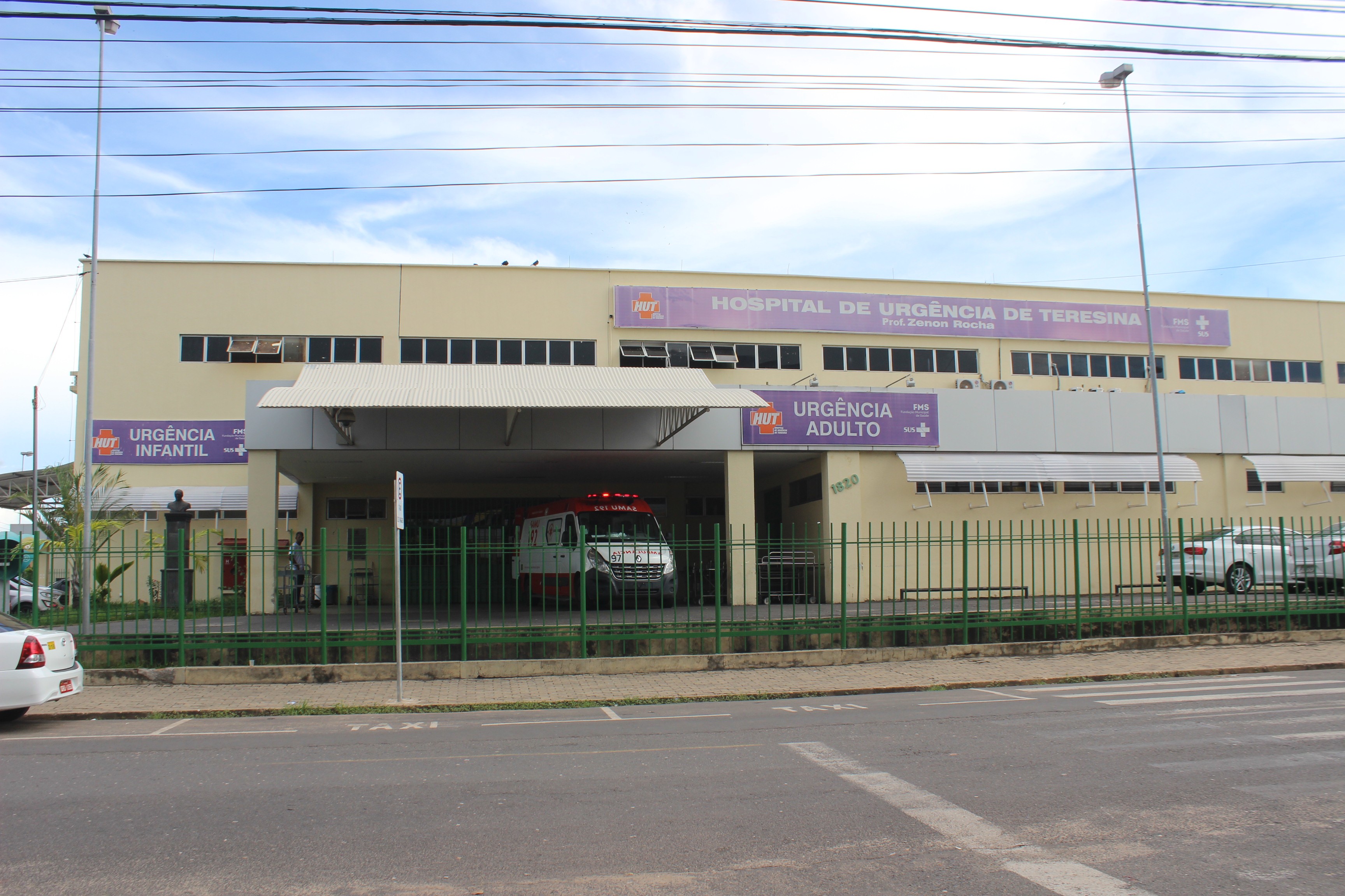 Colisão entre carros deixa 5 feridos na BR-343, em Teresina