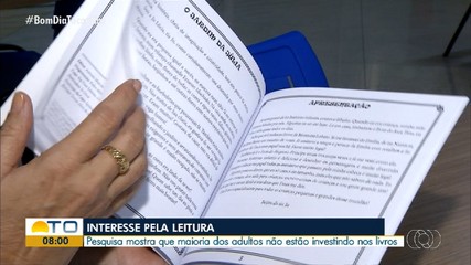 Pesquisa mostra desinteresse nos adultos pela leitura em livros físicos
