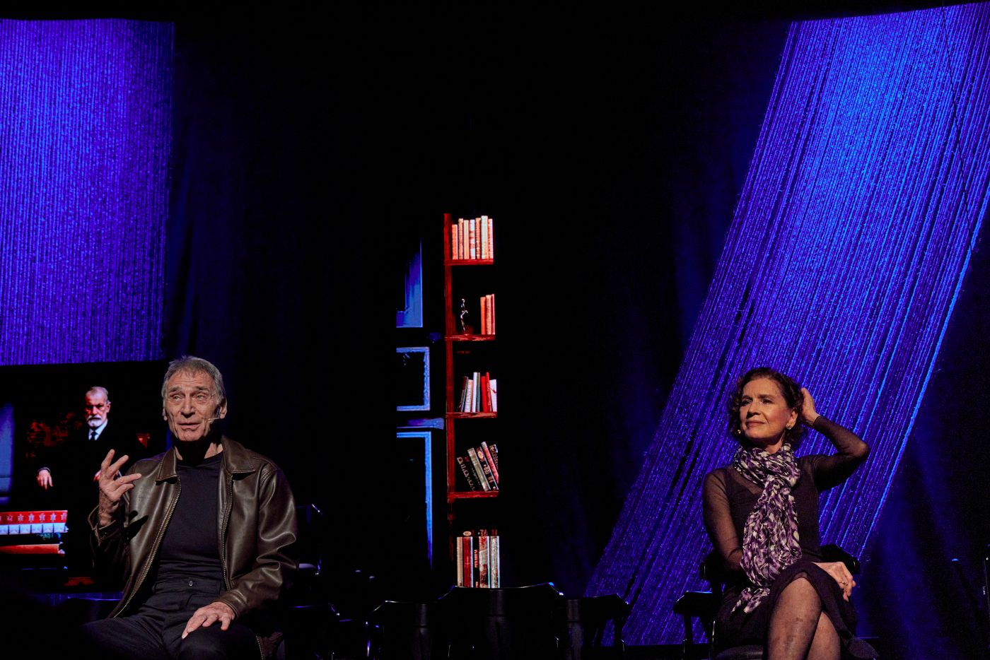 Herson Capri e Natália do Vale celebram carreira no palco