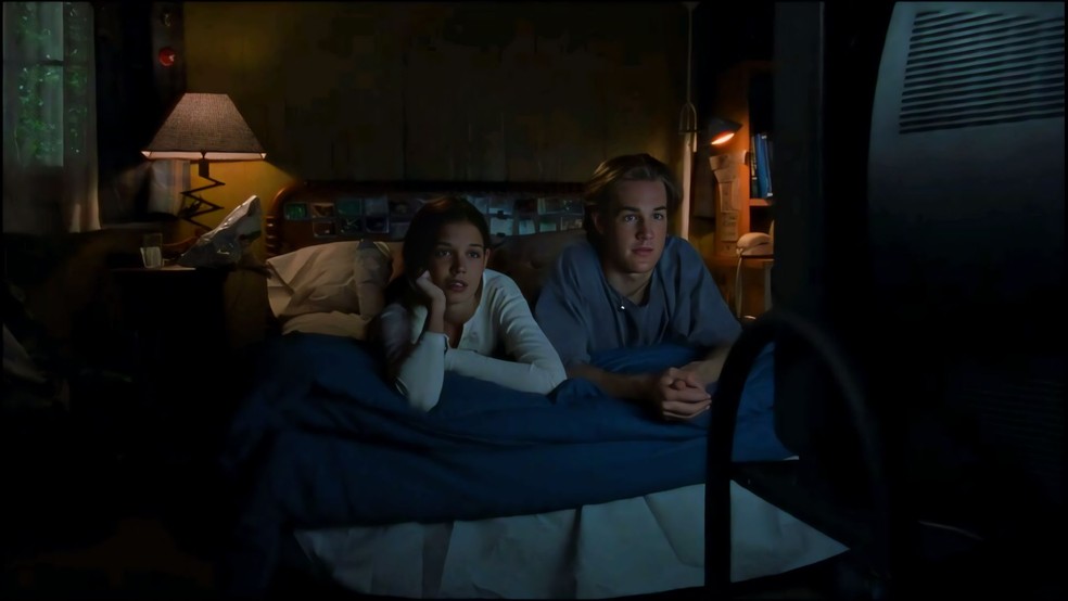 Katie Holmes e James Van Der Beek em cena de 'Dawson's Creek' — Foto: Divulgação