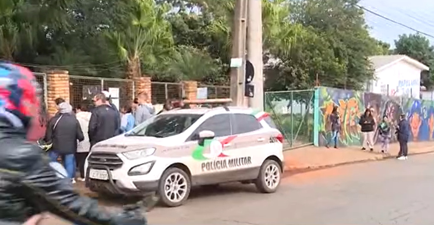 Adolescente morre após ser atacado com canivete por colega em escola de SC; estudante foi apreendido