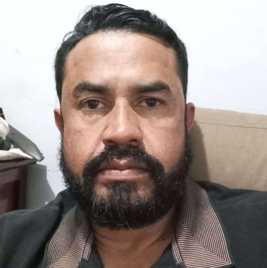 Homem morre após ser atingido por caixa d'água de 30 mil litros em estacionamento de supermercado