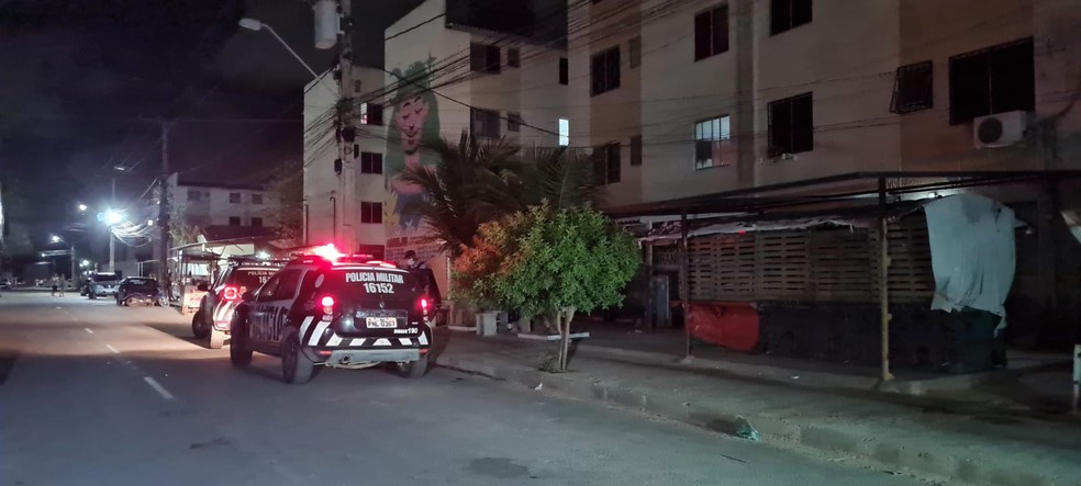 Adolescente com autismo é morto a tiros no Residencial José Euclides, no Bairro Jangurussu, em Fortaleza. — Foto: Rafaela Duarte/ SVM