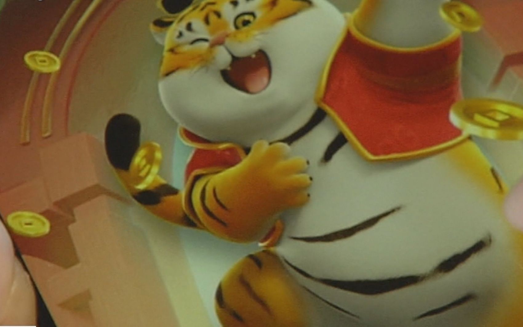 Jogo do Tigrinho: servidores são suspeitos de desviar recursos da educação para apostas, diz Secretaria