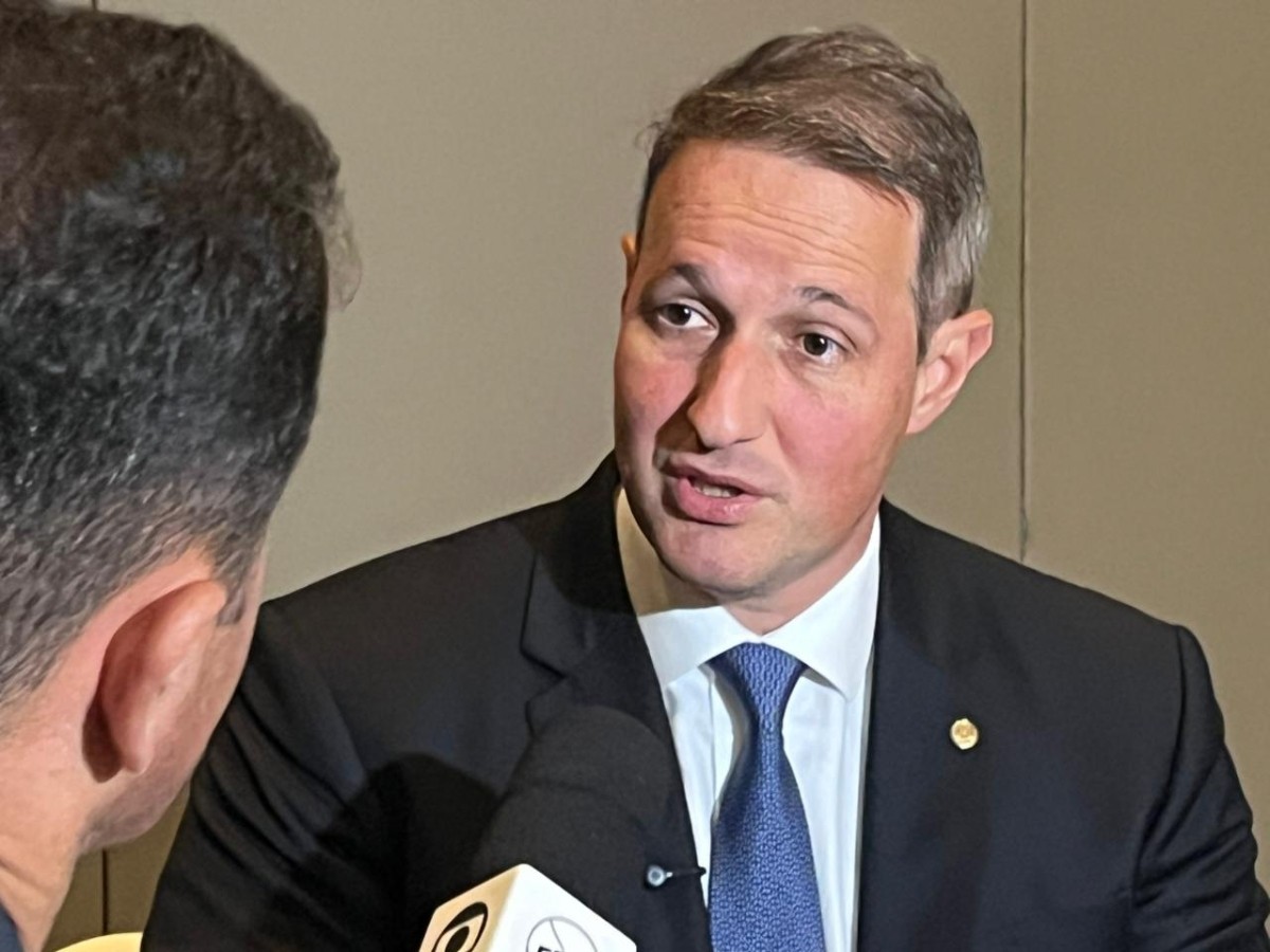 Derrite defende candidatura de Flávio Bolsonaro após áudio sobre pedido de dinheiro a Vorcaro: 'Impactaria se tivesse pedido hoje'