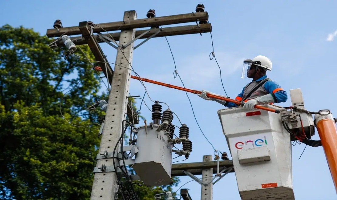 MPF pede que Justiça anule recomendação de renovação da concessão da Enel, que atende 73% do RJ  
