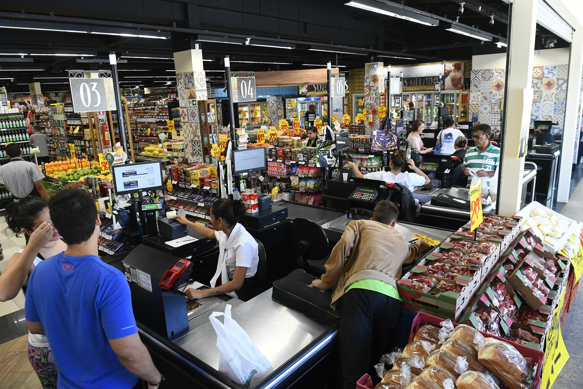 PIB do DF cresceu 2,9% no segundo trimestre puxado pelo setor de serviços, diz estudo da FGV