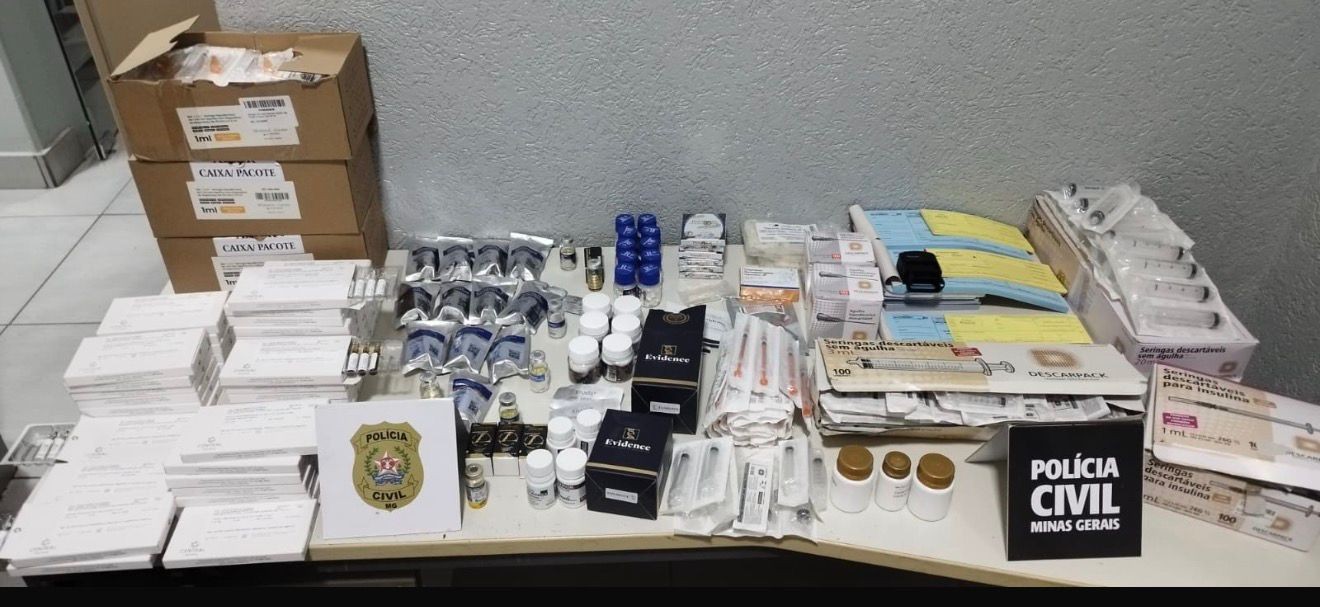 Prontuários falsos, carimbo médico e anabolizantes são apreendidos com casal em Piumhi