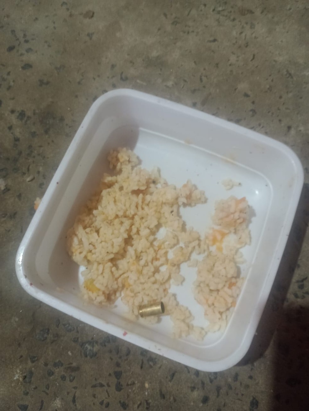 Homem é assassinado a tiros enquanto almoçava em Palmeirais, no Piauí — Foto: PM-PI