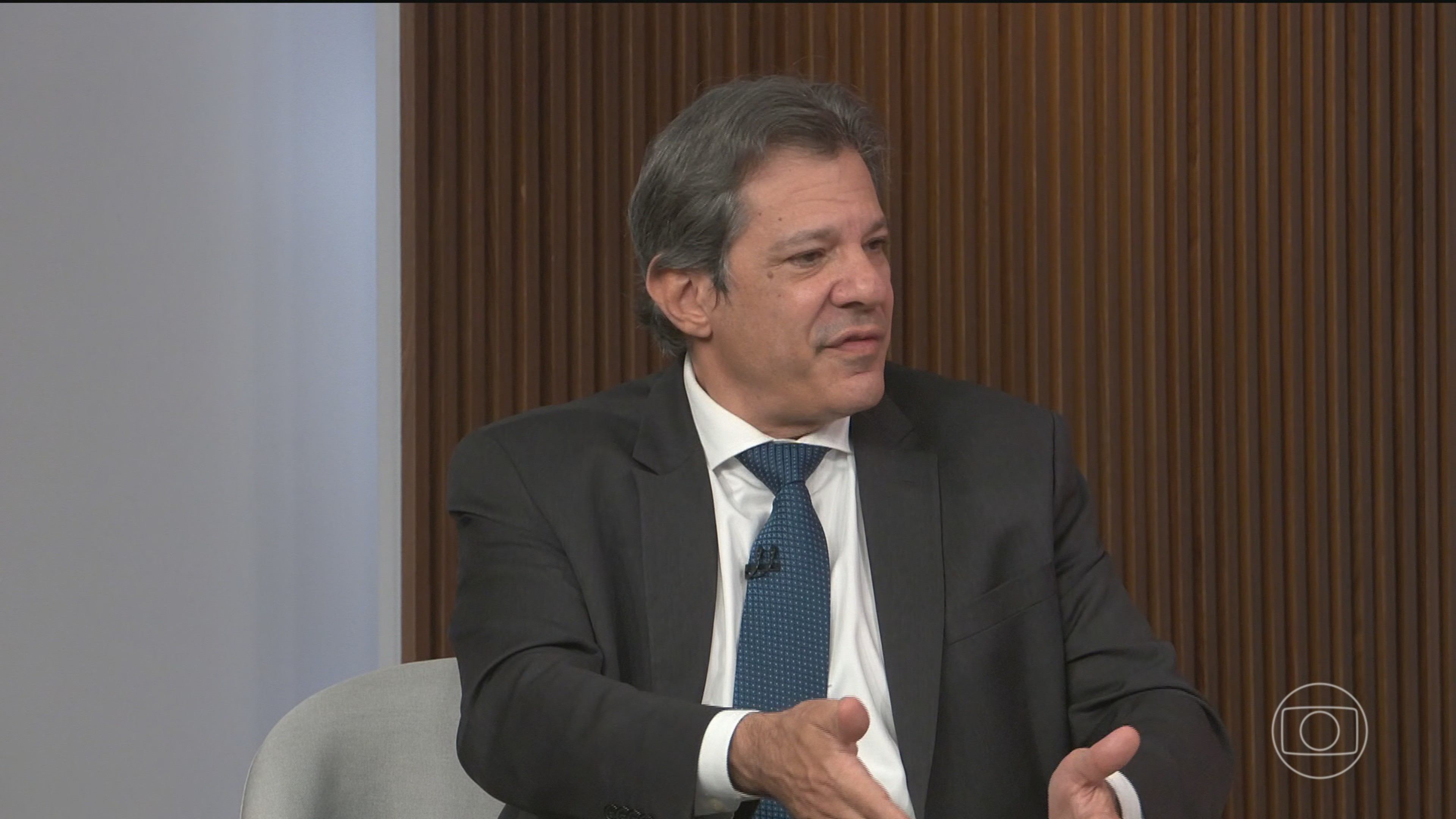 Haddad diz que o nível atual da taxa de juros é momentâneo