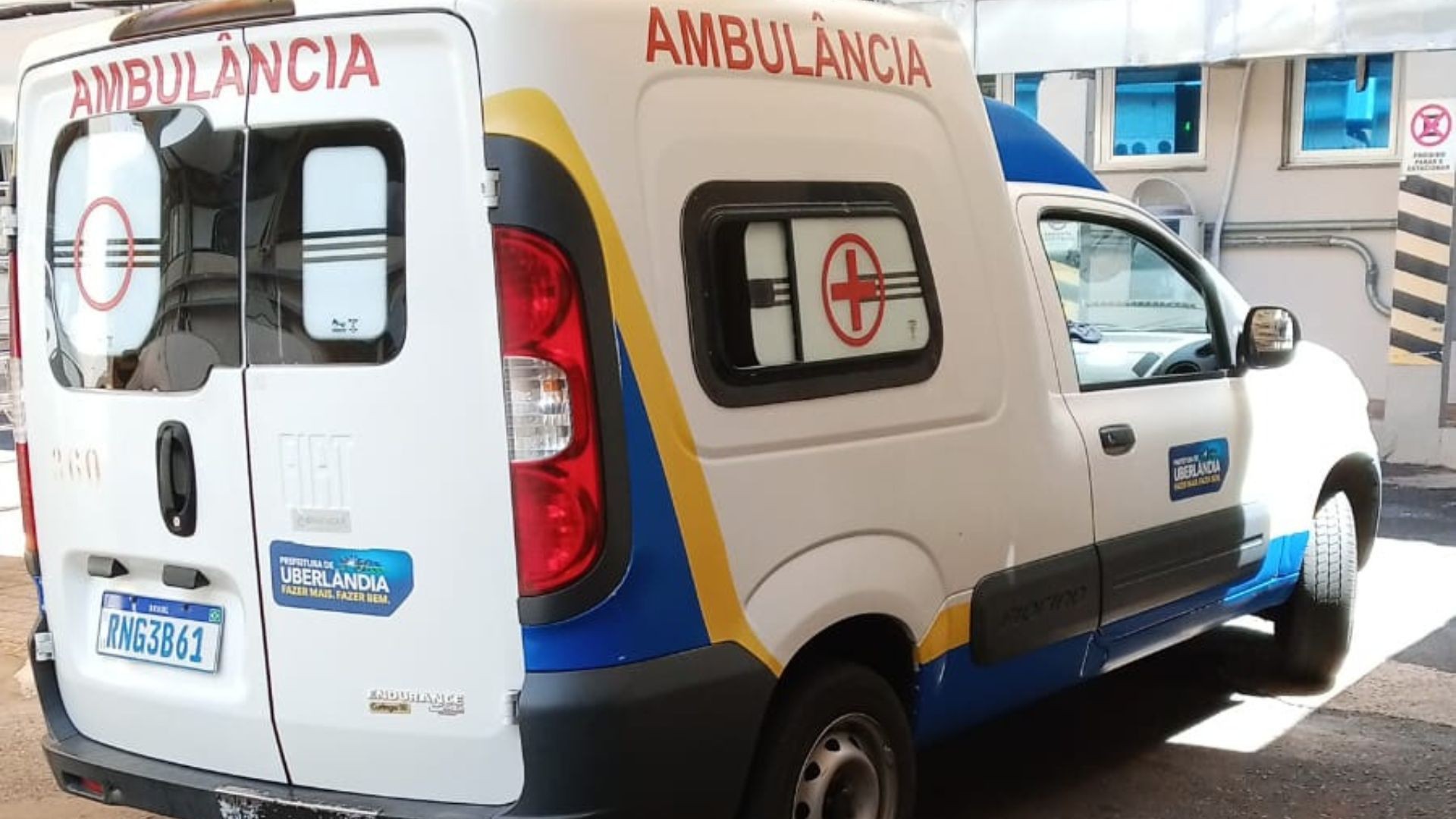 Assaltante armado rende motorista e rouba ambulância na porta da UAI São Jorge em Uberlândia