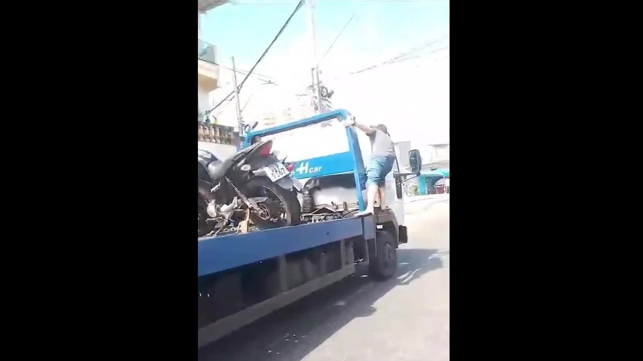 Ao tentar impedir apreensão da moto, homem sobe em guincho e acaba atropelado em Belém