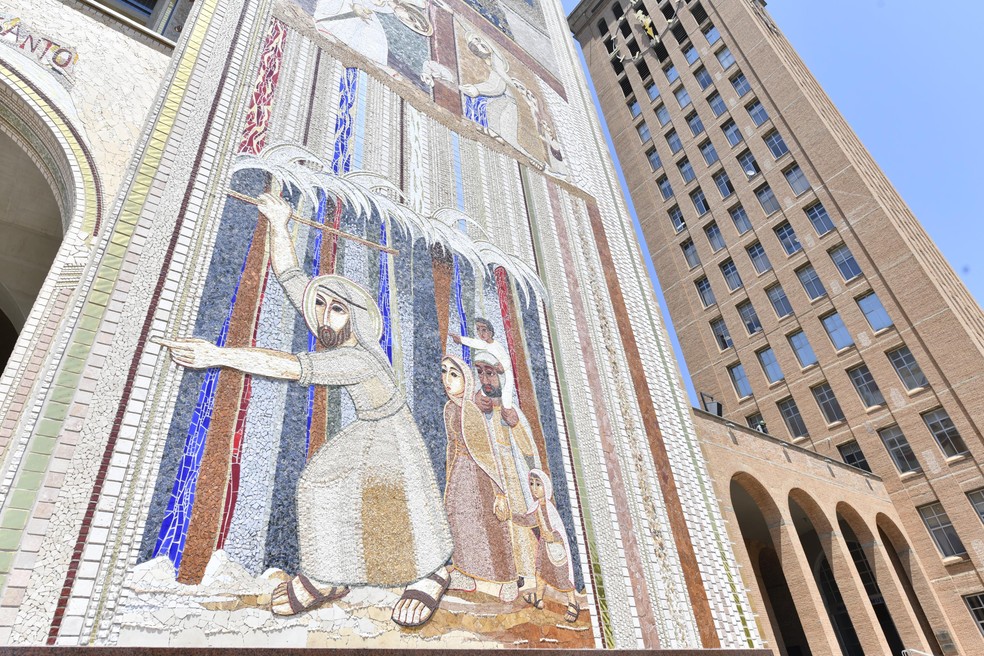 Desligamento de padre acusado de abuso sexual gera incertezas sobre  mosaicos da Basílica de Aparecida