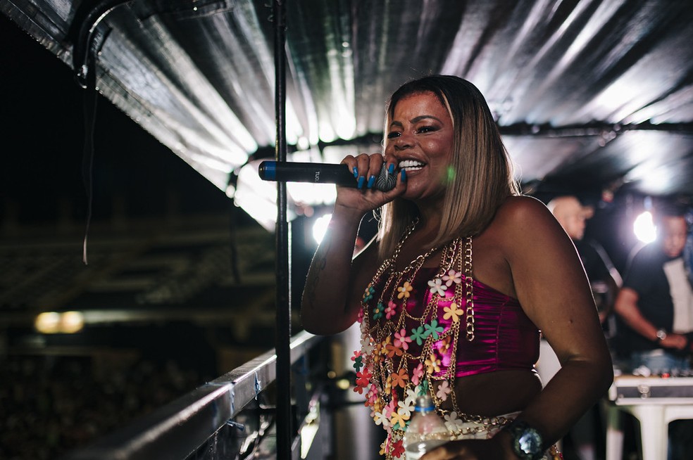 Tati Quebra Barraco anima o Ensaio do Bloquíssimo — Foto: Indie Click
