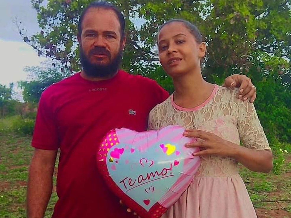 O marido de Samara trabalha como mecânico. A família vive em um sítio na cidade de Missão Velha, Ceará. — Foto: Arquivo pessoal