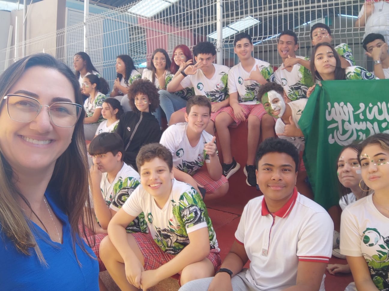 VÍDEO: professora incentiva alunos a responderem chamada com frases ditas pelas mães no ES