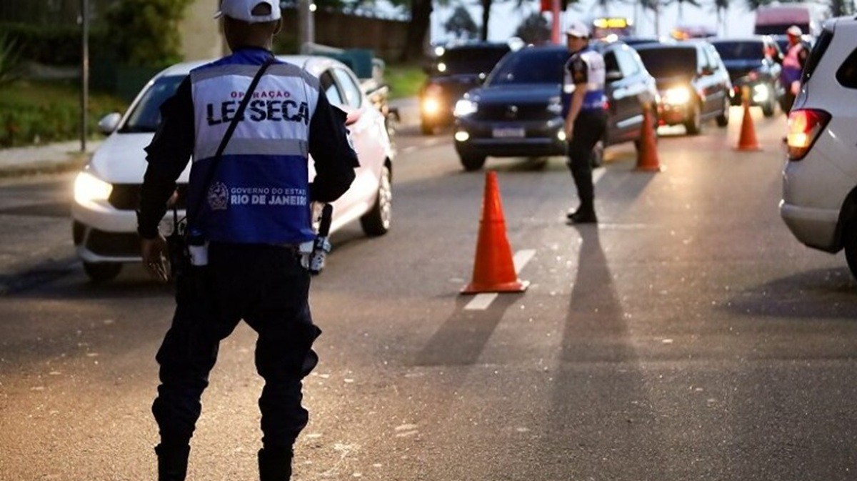 Lei Seca registra alto índice de autuações em Itaperuna e reforça fiscalização no interior do RJ