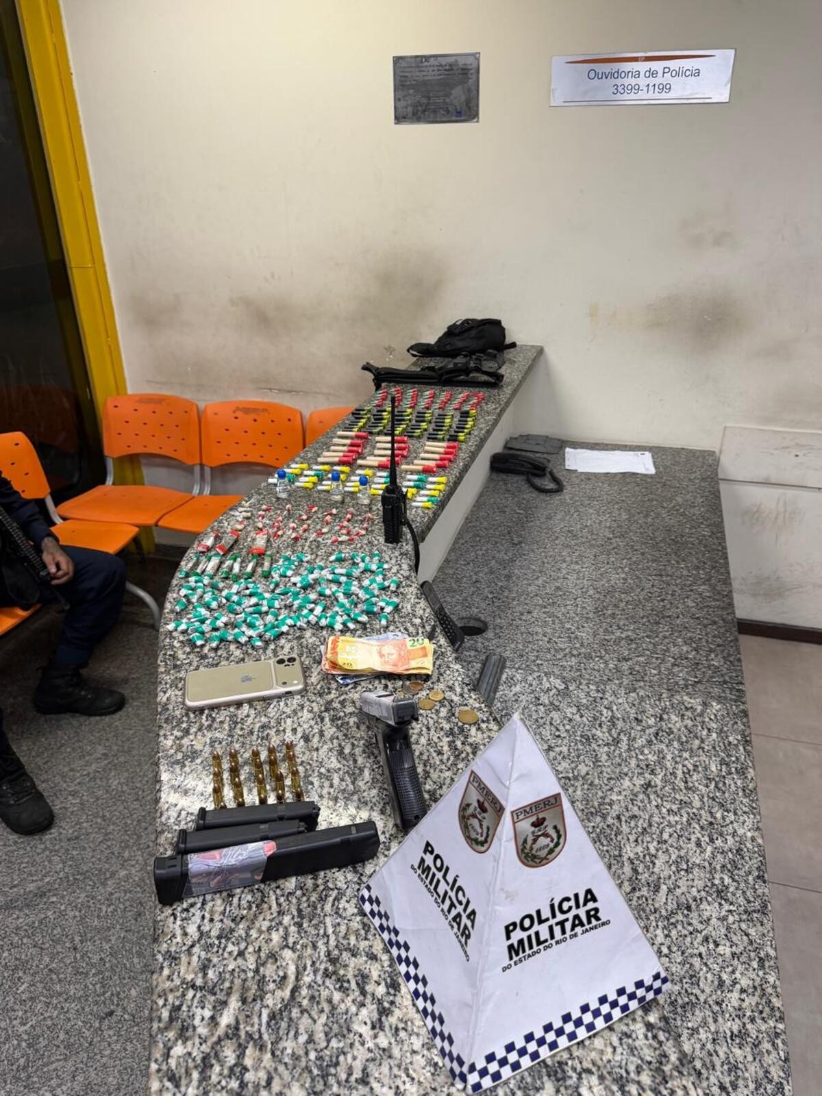 Jovem é apreendido por tráfico de drogas em Barra Mansa
