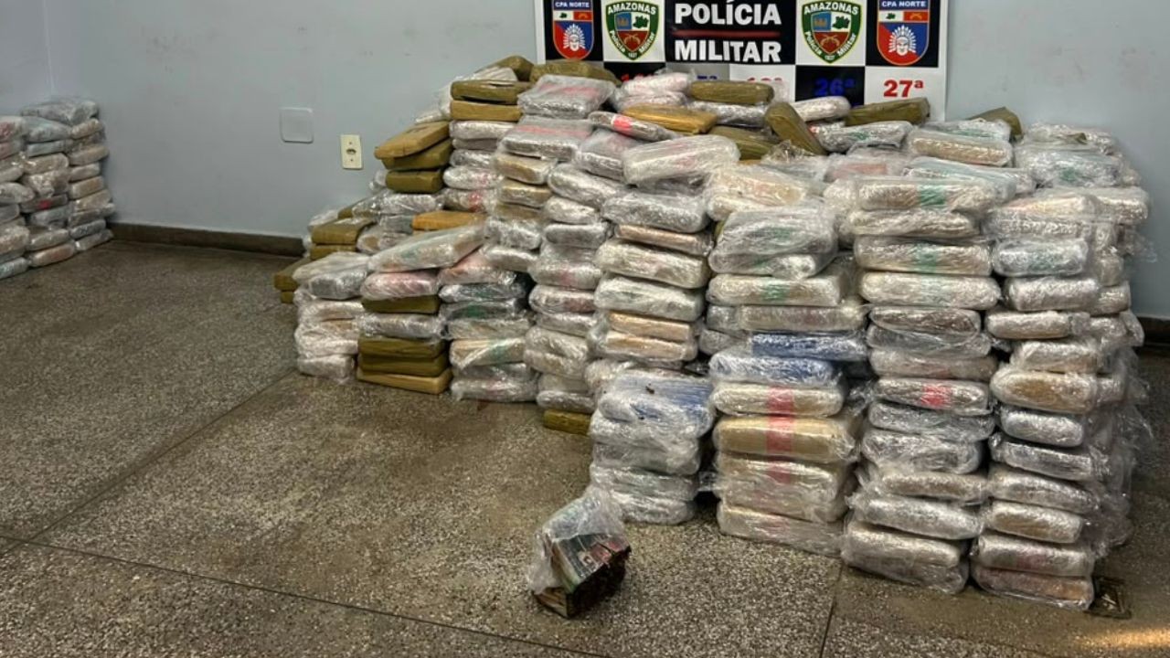 Mais de 770 tabletes de skunk são apreendidos pela PM na Zona Norte de Manaus