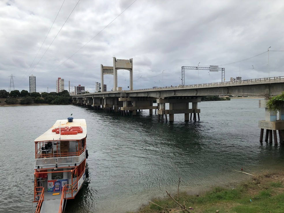 Ponte que liga Juazeiro a Petrolina — Foto: Valma Silva/g1