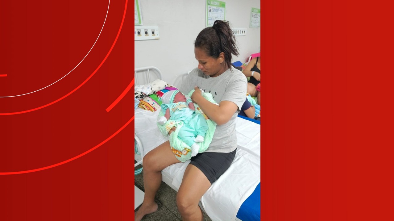 Mulher dá à luz dentro de carro após não conseguir chegar à maternidade a tempo em Manaus