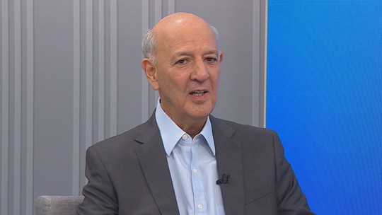 Arruda minimiza condenações e promete fechar agências do BRB
