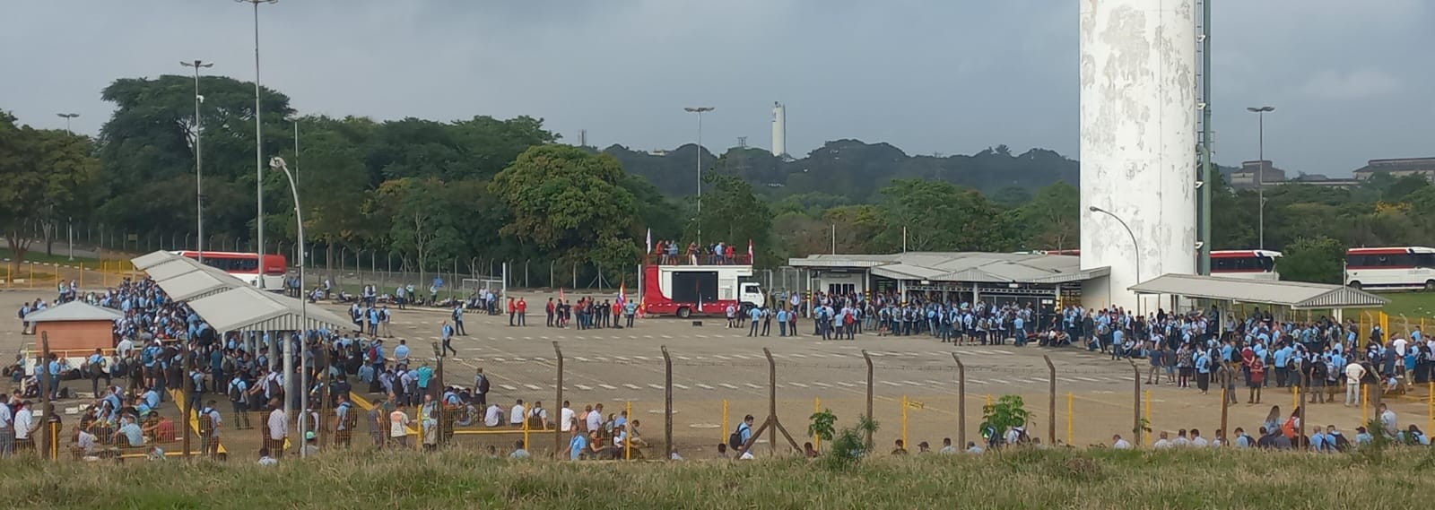 Funcionários aprovam Plano de Demissão Voluntária na fábrica da GM em São José dos Campos, SP