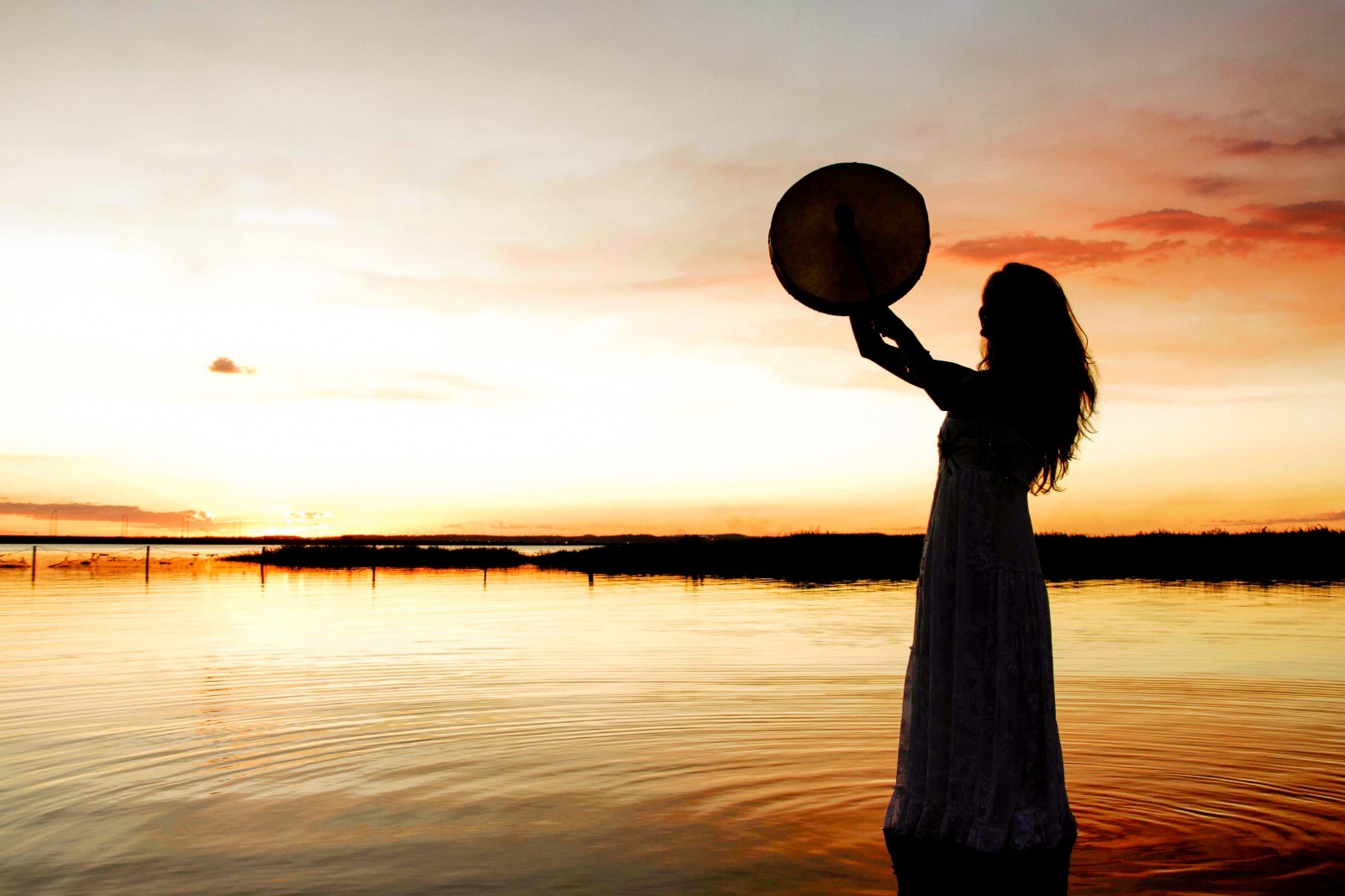 Fotogênico, inspirador e caloroso: entenda o que faz o pôr do sol de Palmas ser único