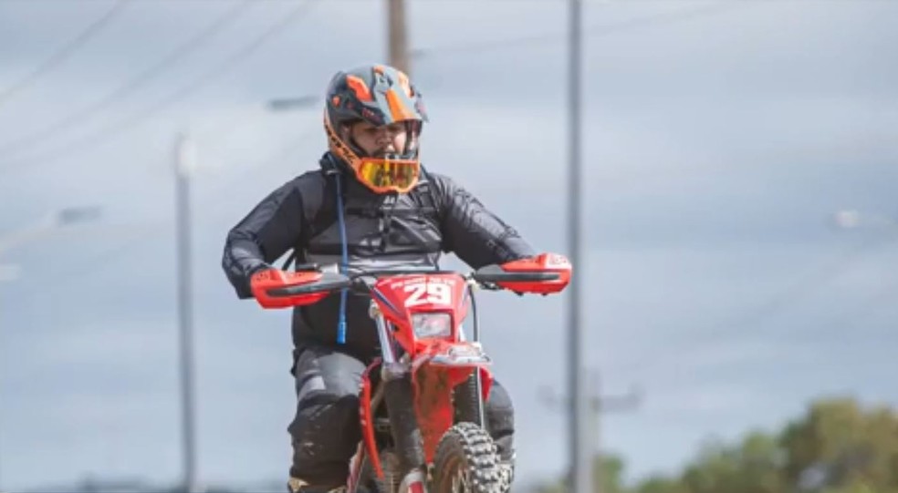 Piloto de motociclismo morre durante prova no Campeonato Maranhense de Enduro, em Balsas — Foto: Reprodução/TV Mirante
