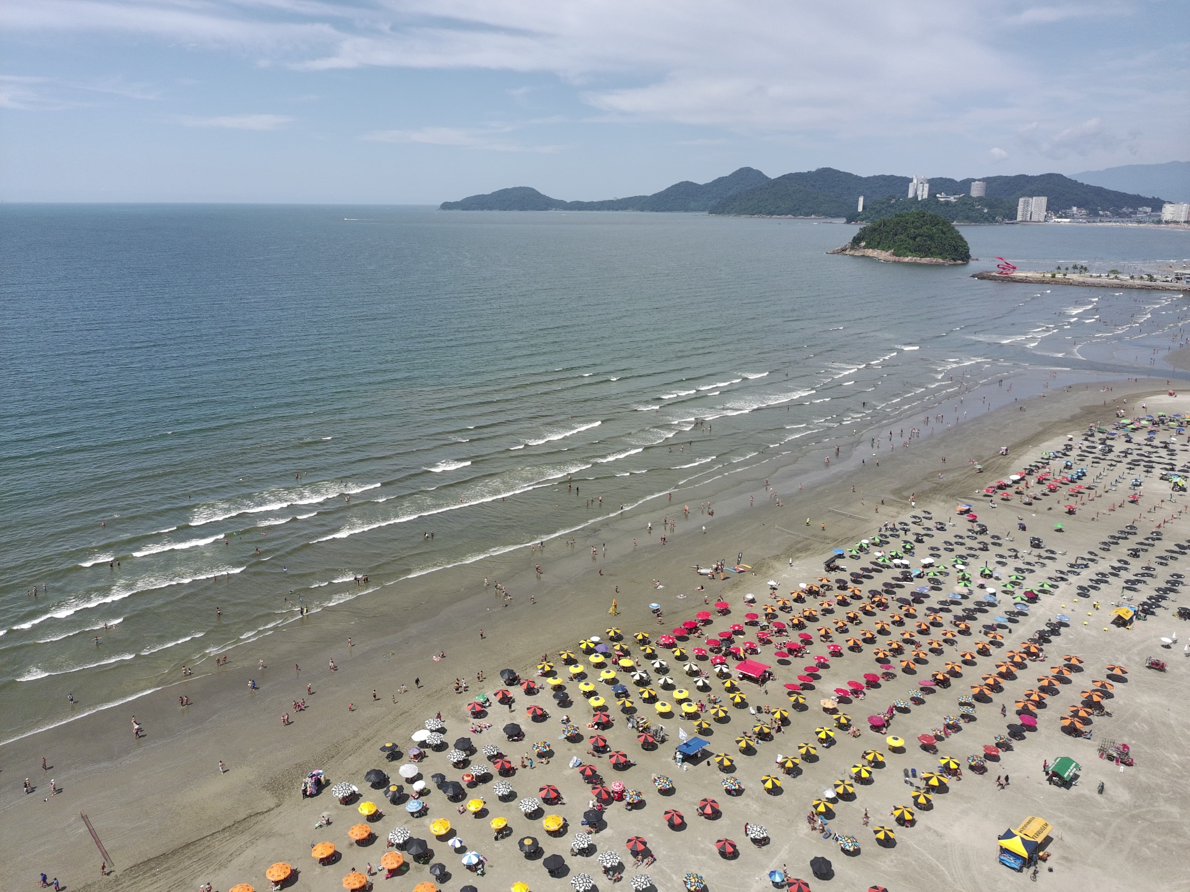 Santos está com todas as praias impróprias para banho; entenda 