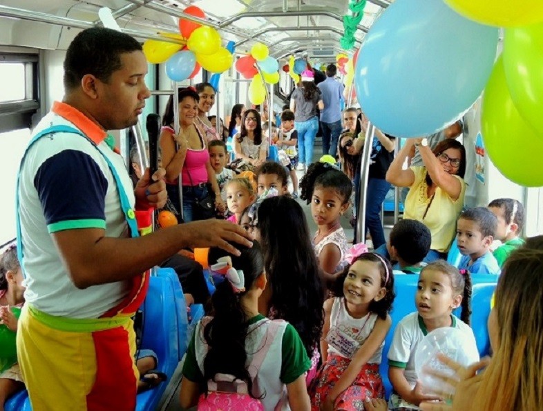 Férias no VLT: programação tem música e atividades educativas de graça para crianças em Maceió