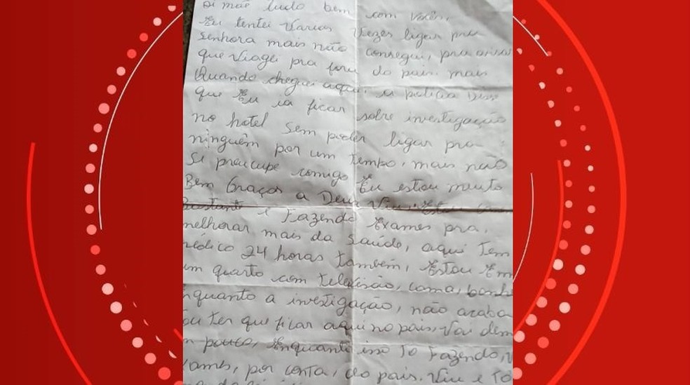 Cartas de Japson para mãe escritas do presídio Fleury Mérogis — Foto: Arquivo pessoal