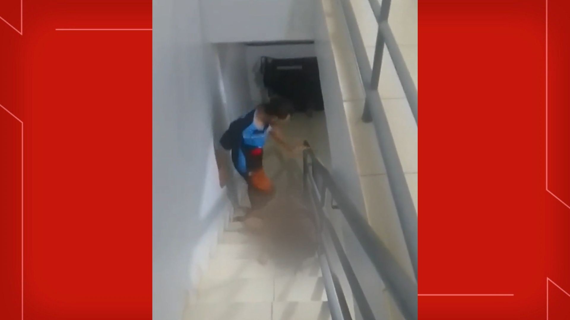 VÍDEO: homem agride companheira em apartamento no DF; 'Vou te matar'