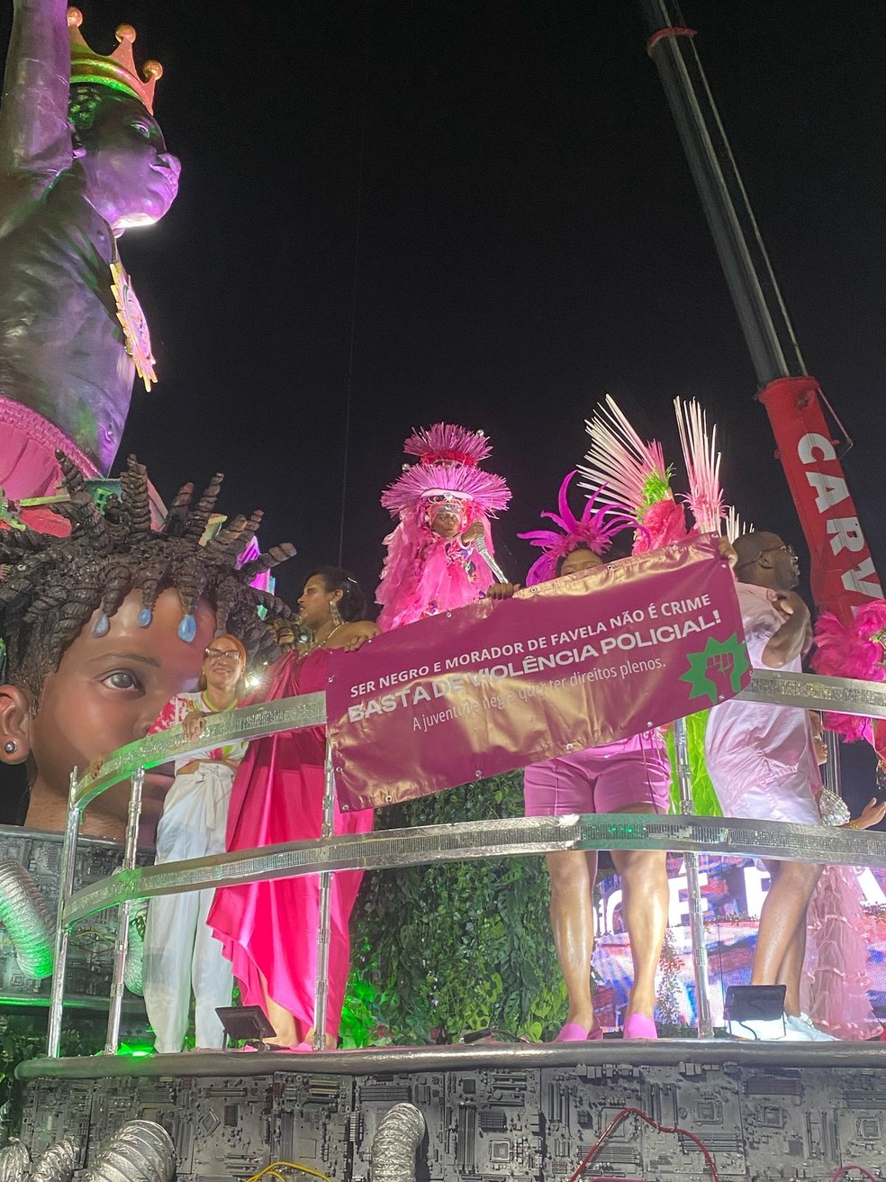 Destaque do desfile da Mangueira — Foto: g1