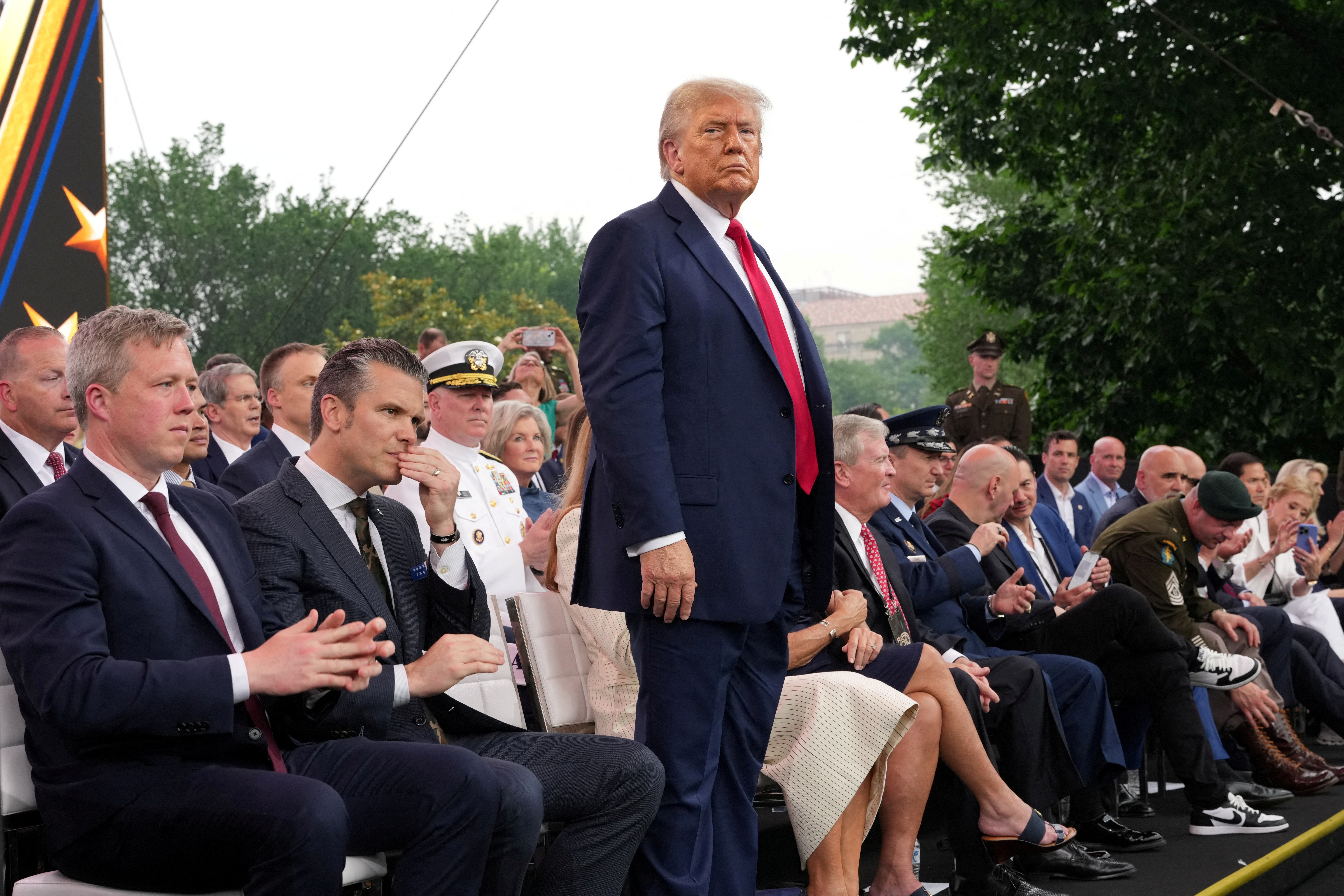 Empresa de Trump anuncia marca própria de telefonia móvel