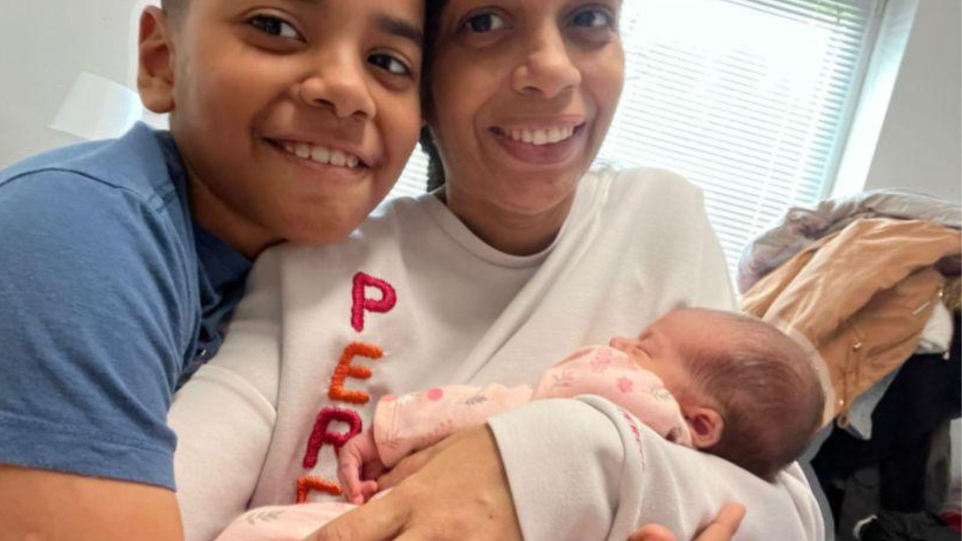 Pernambucana morre na Alemanha após vazamento de gás na casa onde morava; família tenta trazer filhos ao Brasil