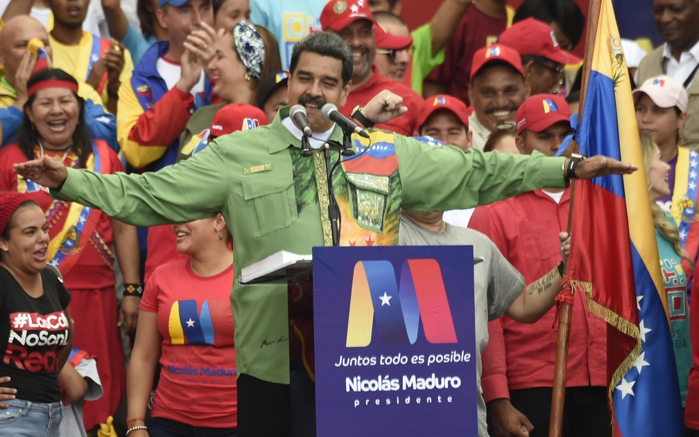 Maduro tenta reeleição neste domingo em meio a isolamento internacional e  críticas à economia | Mundo | G1