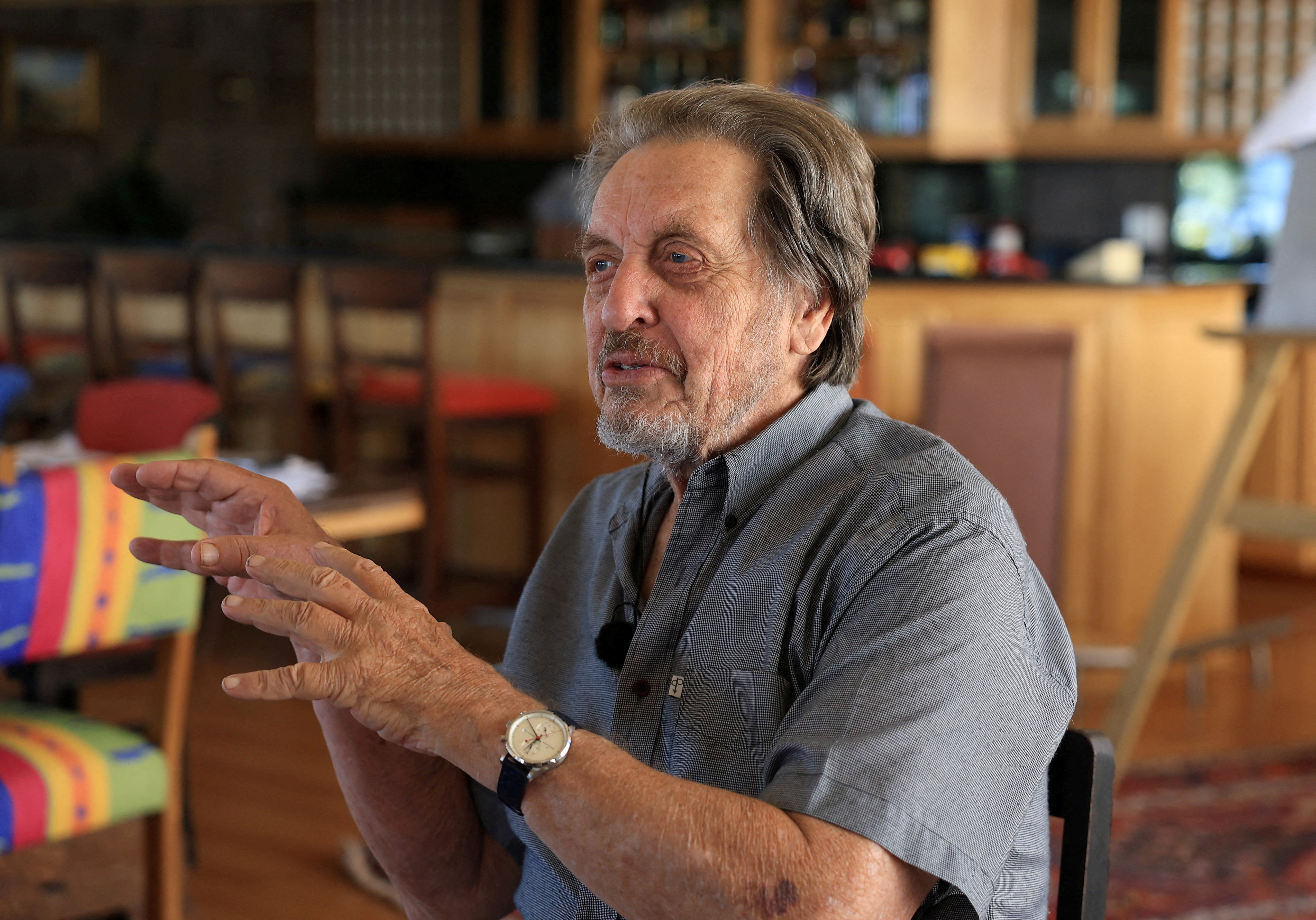 Pai de Elon Musk é acusado de abusar sexualmente de seus filhos e enteados, diz New York Times