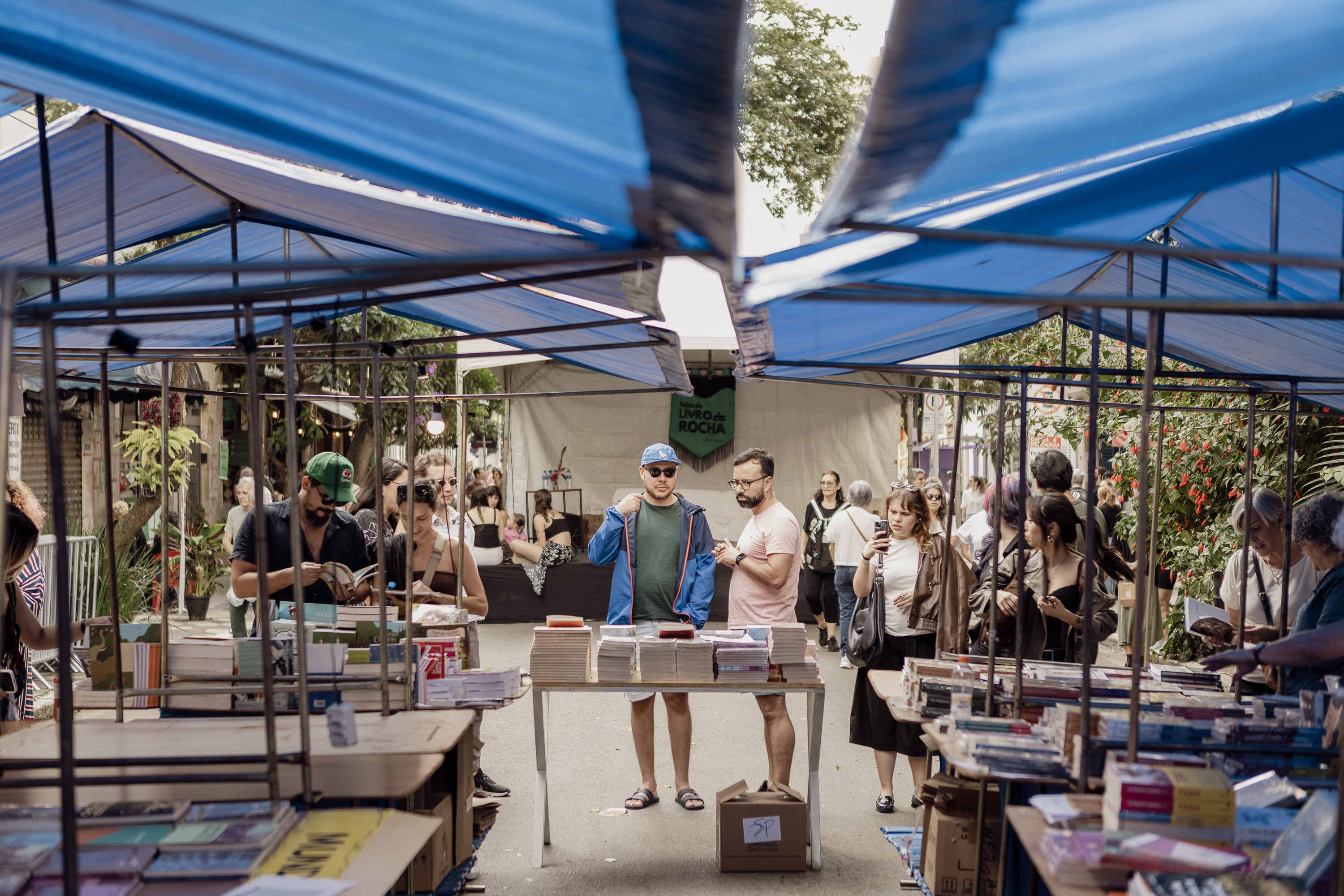 Feira do Livro da Rocha reúne autores, shows e ações sociais no Bixiga a partir desta sexta