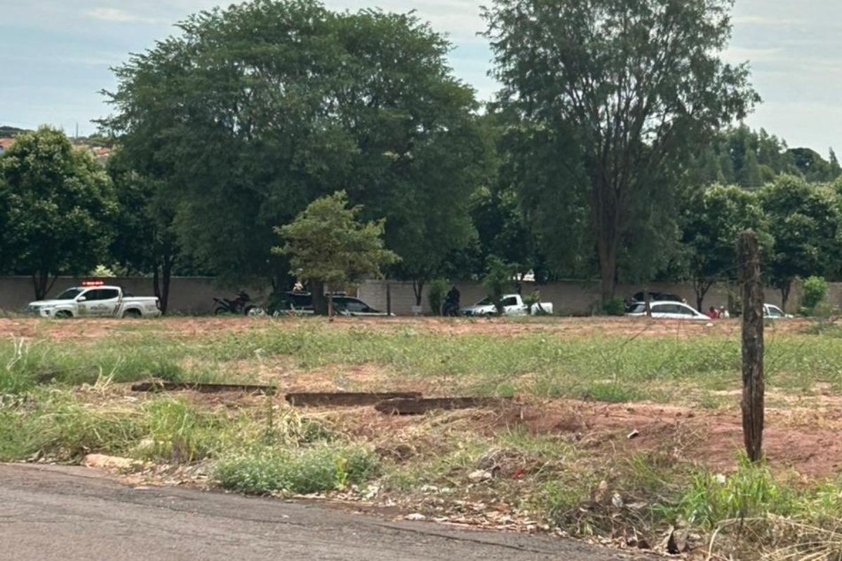 Trio é preso por violação de túmulo e necrofilia em vítima de feminicídio em MS