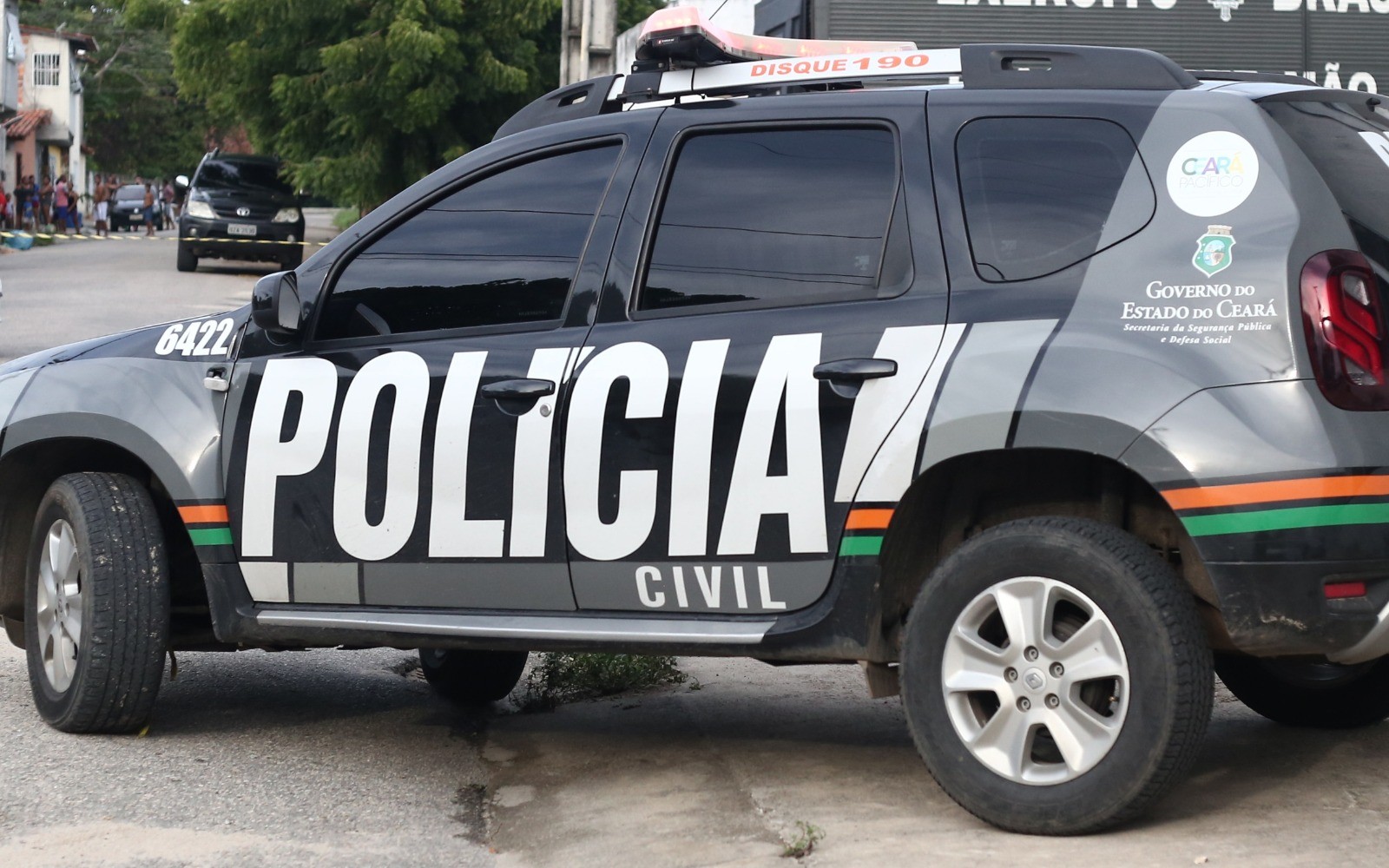 Policial e companheira que mantinham postos de combustíveis para vender drogas são presos, no Ceará